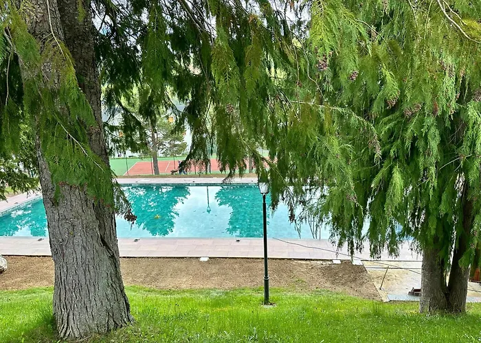APARTAMENTO súper céntrico, con vistas a pistas y Wifi