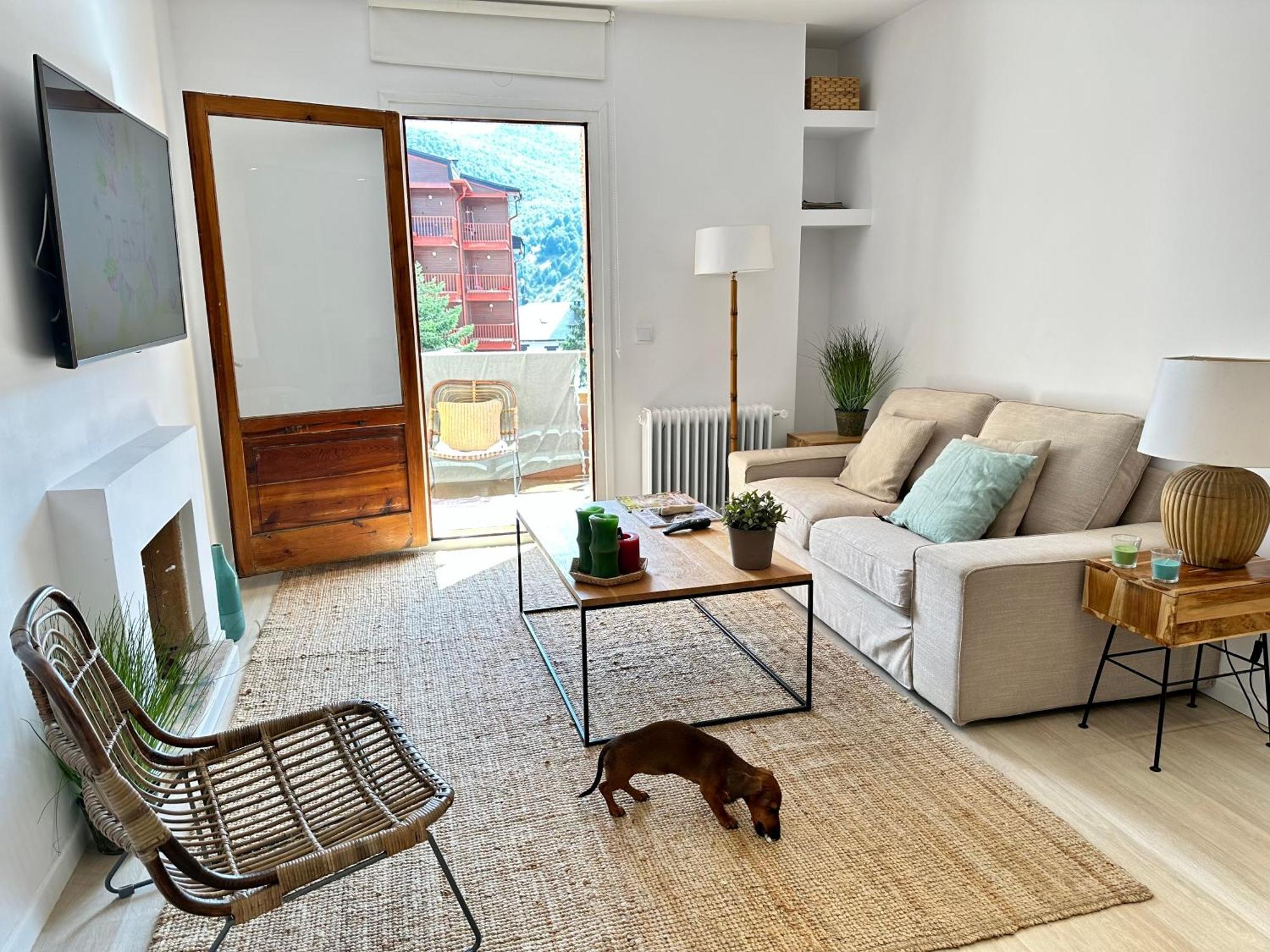 Apartamento Súper Céntrico, Con Vistas A Pistas Y Wifi *